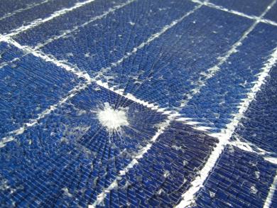 Umgang mit Hagelschaden an Solaranlagen - Unsere  Empfehlungen.