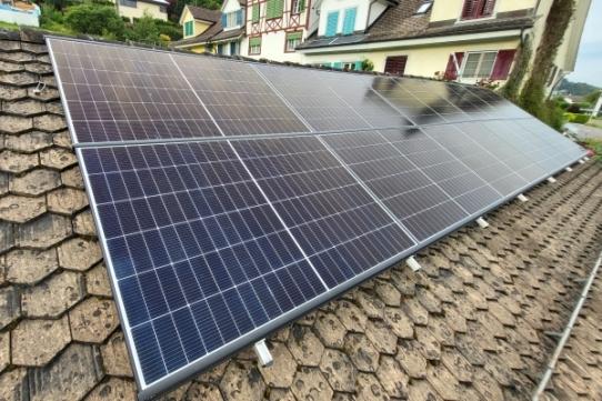 Fertige Aufdach-Anlage