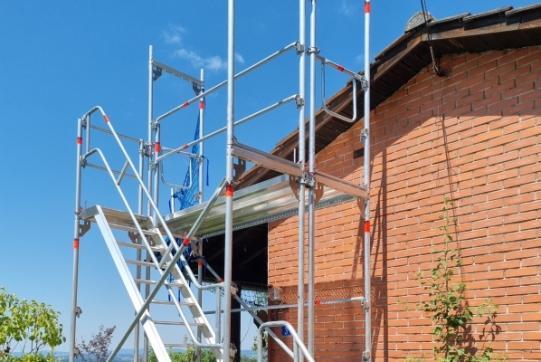 Gerüst und Absturzsicherung