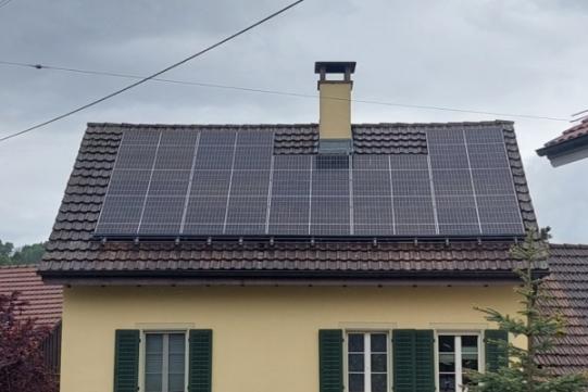 Fertige Photovoltaik-Anlage